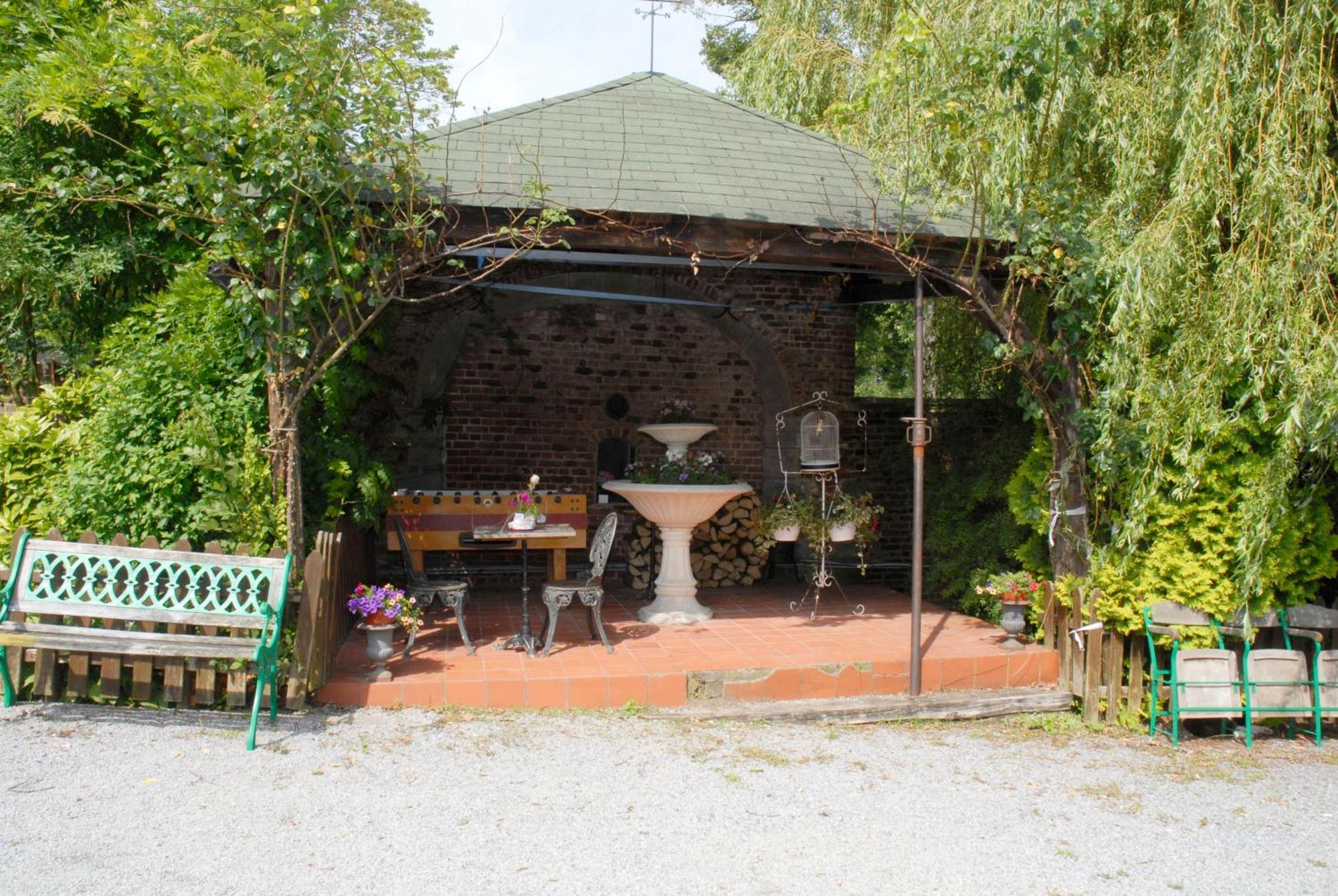 Hotel Restaurant La Ferme De Grambais Νιβέλ Εξωτερικό φωτογραφία